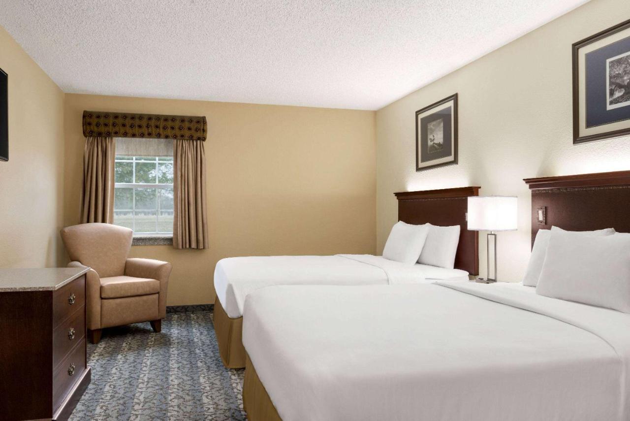Travelodge By Wyndham Coffeyville Exterior photo